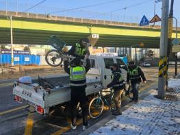 천안시 서북구, 노점상·불법적치물 집중단속… 안전한 보행환경 조성 기사 이미지