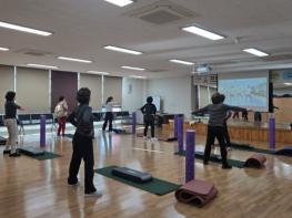 철원군 보건소 서면 건강생활지원센터 주민 자조모임 ‘운동 동아리’활성 기사 이미지