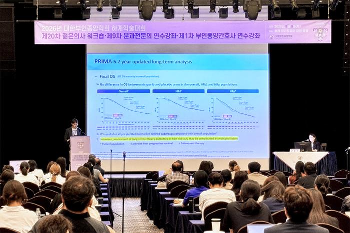 국내 의료 현장으로 이어진 ‘제줄라®의 장기 임상 근거’, 다양한 환자 고려한 맞춤형 1차 유지요법 전략 제시해