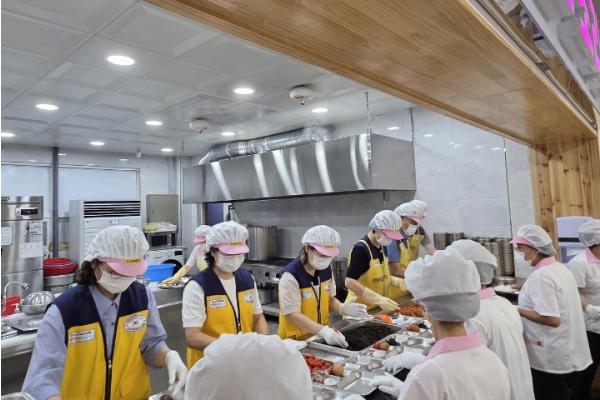 김제시보건소, 김제천사무료급식소에서 따뜻한 나눔 실천