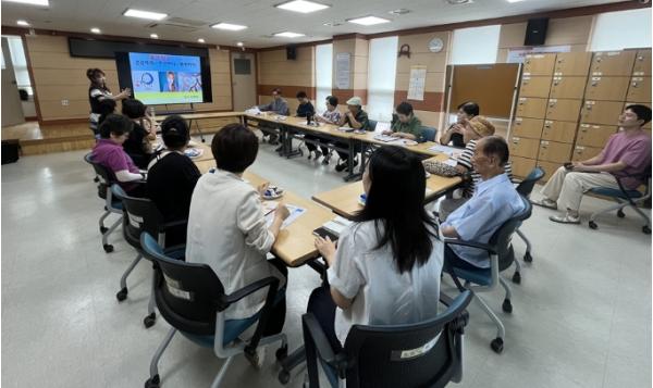 파주시, 정신질환자 가족 대상 웃음치료 프로그램 운영