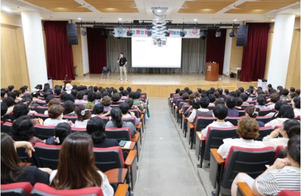 부여군, 국민건강보험공단과 돌봄 종사자 대상 ‘보·듣·배·약’ 교육 진행
