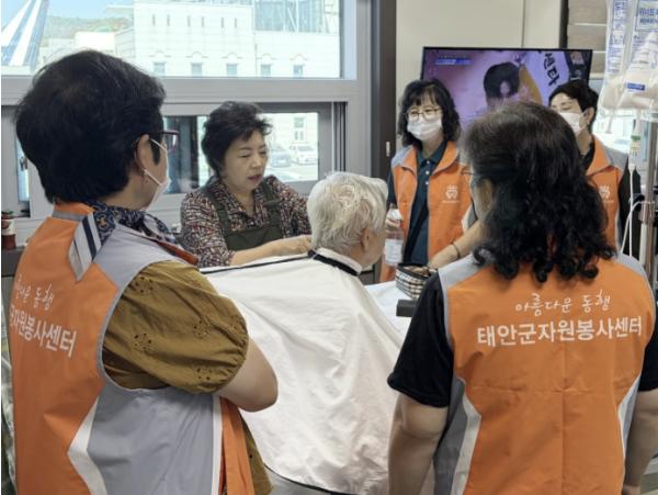 '흰 가운에 온기를 더하다' 태안군 보건의료원의 따스한 처방전