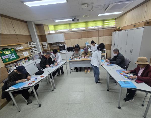 화성특례시 효행구보건소, 하반기 '치매환자 쉼터' 운영... 인지기능 유지 및 돌봄 부담 완화